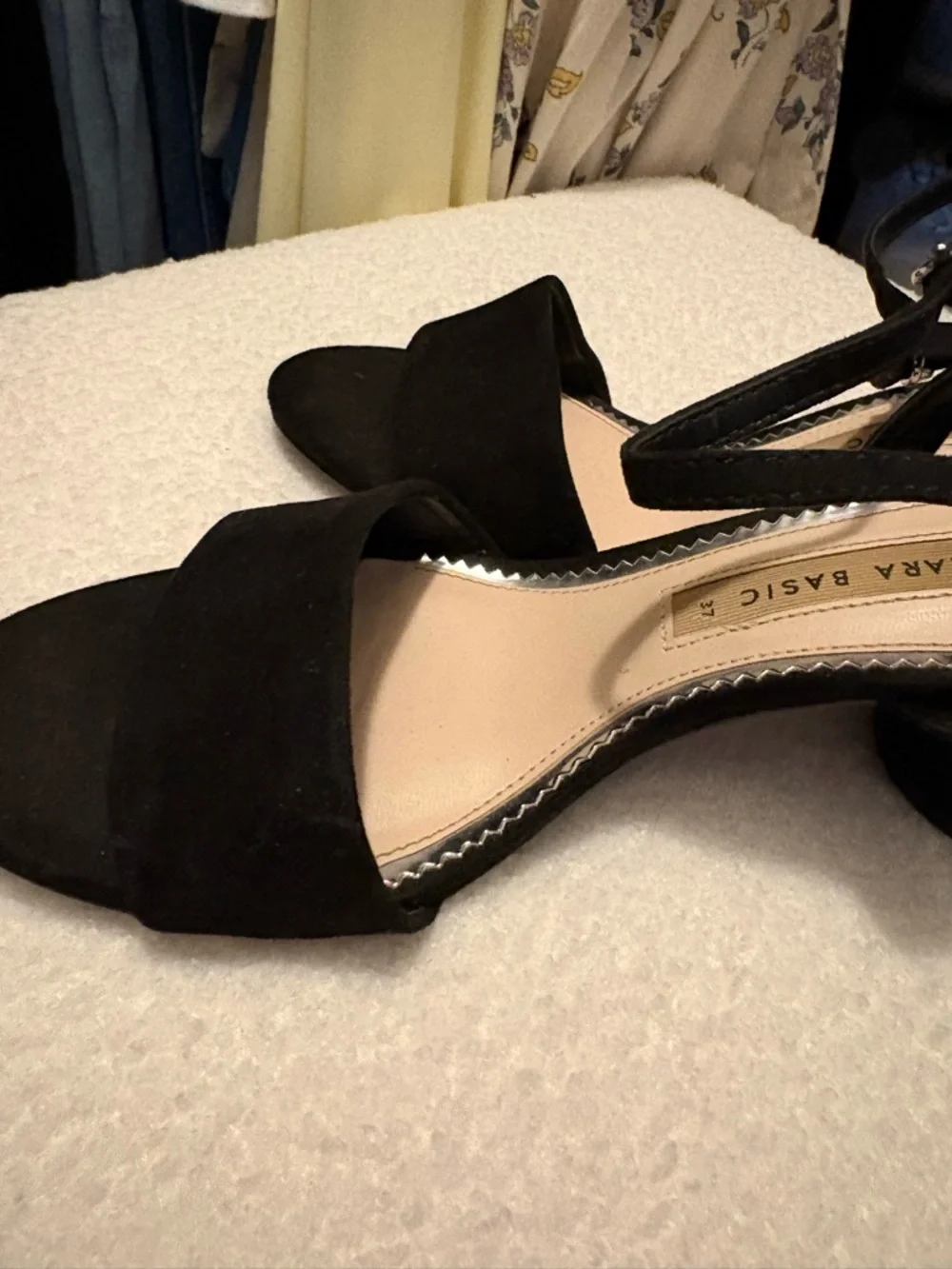 ZARA Black Suede Ankle-Strap Sandals 2.5” heel - Women - Picture 7 of 8